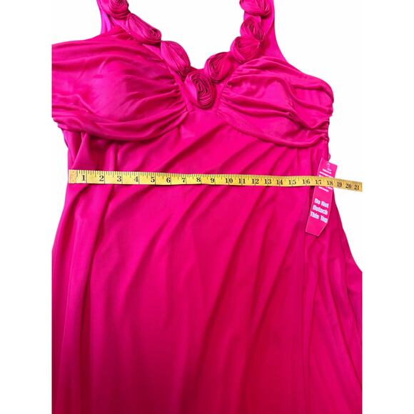 NWT Olivia Matthews Red Gown with Floral Embellishment - 2X - Picture 6 of 12